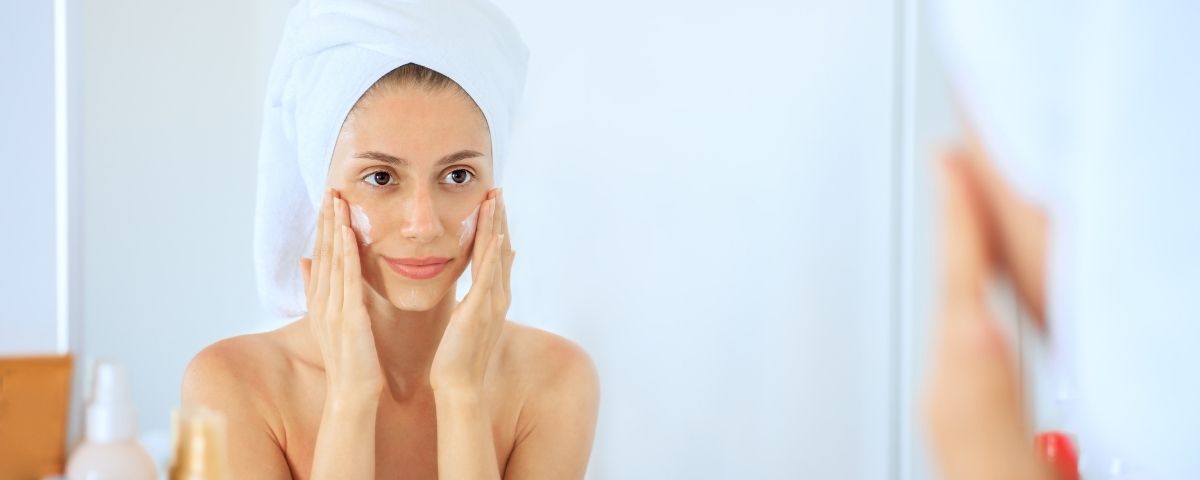Zeolit: dubinsko čišćenje kože bez iritacije